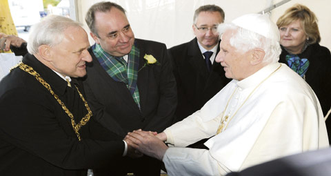 POPE-&-FIRST-MINISTER