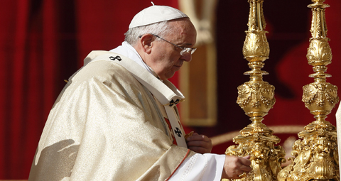 11-POPE-FRANCIS-INCENSE