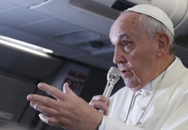 Pope Francis answers questions from journalists aboard flight from Manila to Rome